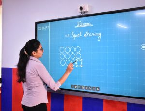 SMART BOARD